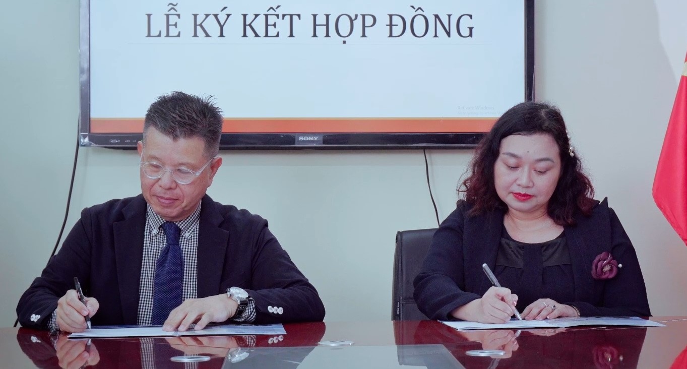 Ký kết hợp đồng